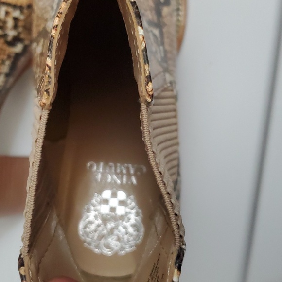 Vince Camuto boots - Picture 3 of 4